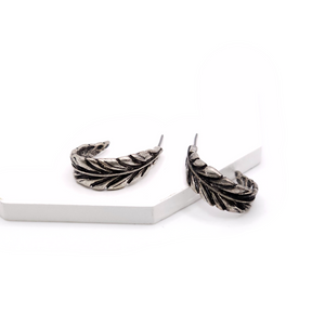 6022 R1-72 Antique Silver-Tone Feather Hoop Earrings