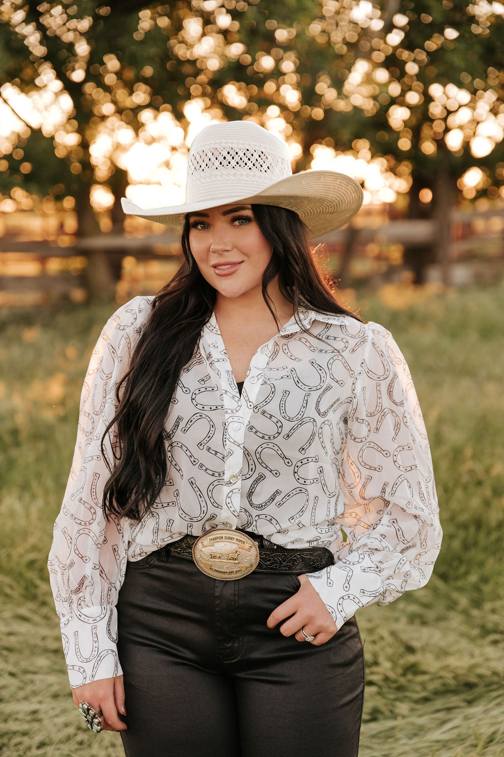 TH11 S138 HORSESHOE WHITE BLOUSE (1 Piece)