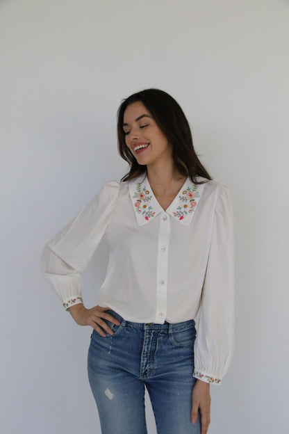 TH2782 S170 IVORY EMBROIDERY FLORAL COLLAR BLOUSE (1 Piece)