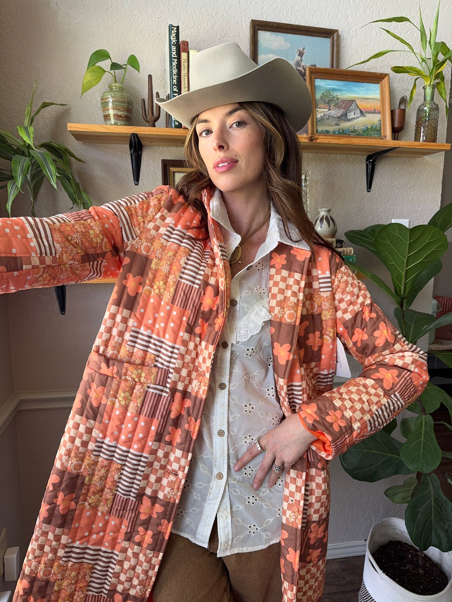 TH1075 ORANGE SQUARE LONG QUITTED JACKET (7 Piece)