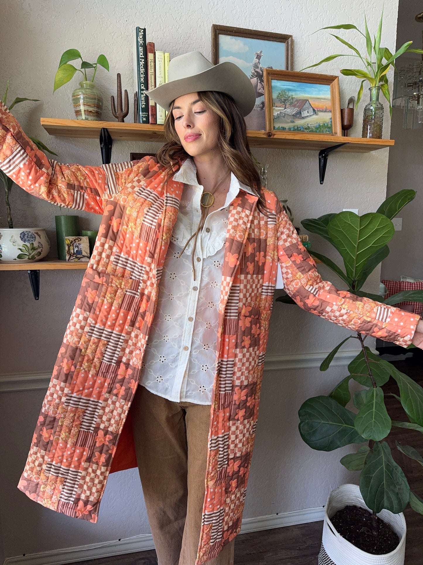 TH1075 ORANGE SQUARE LONG QUITTED JACKET (7 Piece)