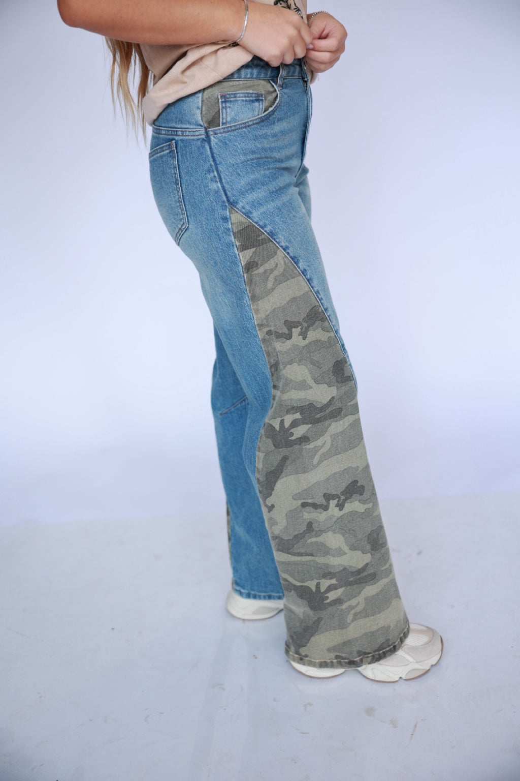 TH043 Camo Inlay Jean 3