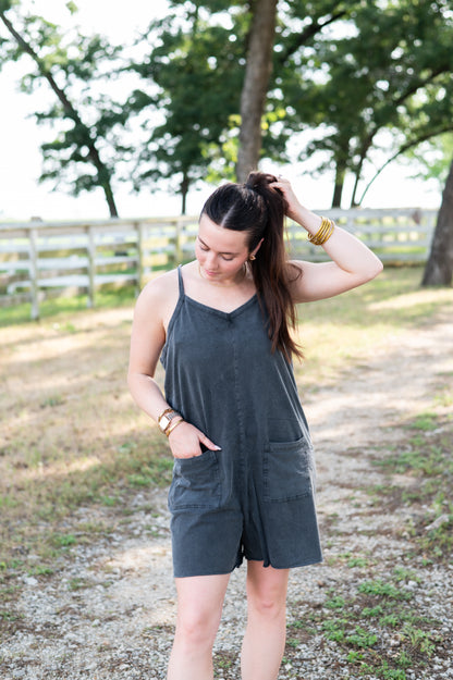 TH1406 S177 VINTAGE WASH BLACK SHORT ROMPER (1)