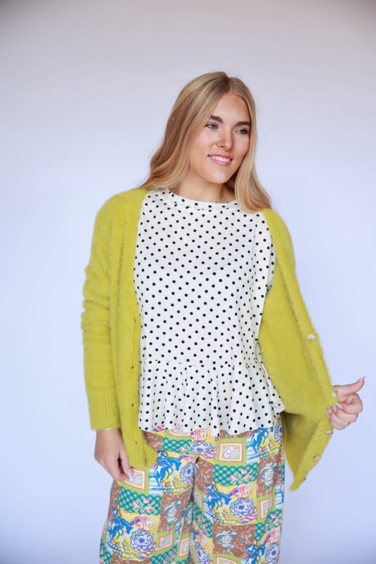 TH375_IVORY_DOT_TOP_09_FEATURE