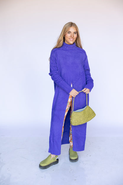 TH900 BLUE VIOLET MOCK NECK SPLIT FRONT SWEATER(6 Piece)