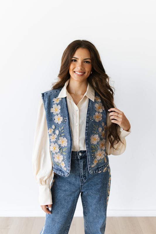 TH162 IVORY FLORAL VEST  (7 Piece)