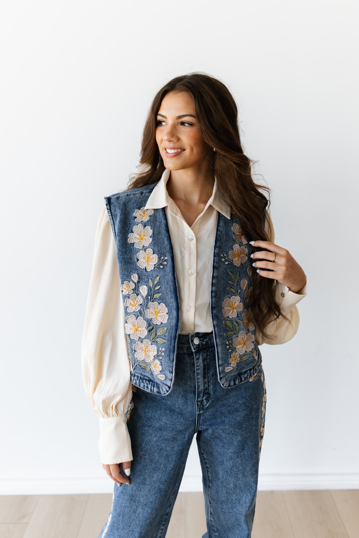 TH162 IVORY FLORAL VEST  (7 Piece)