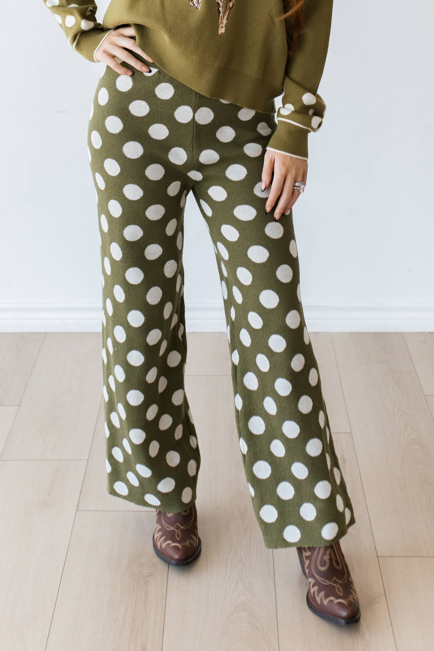 TH651 OLIVE DOT WIDE SWEATER PANT (7 PIECE)