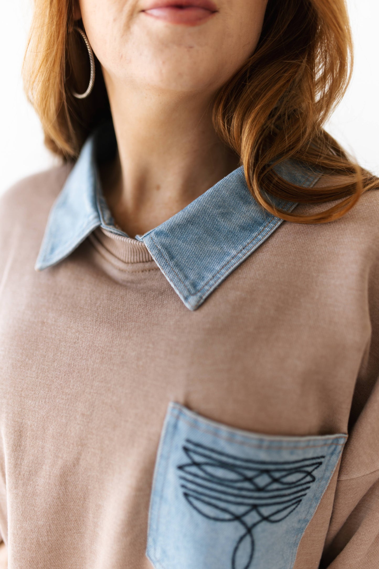 TH2606 TAN STICH DENIM COLLAR SWEATSHIRT (7 PIECE)