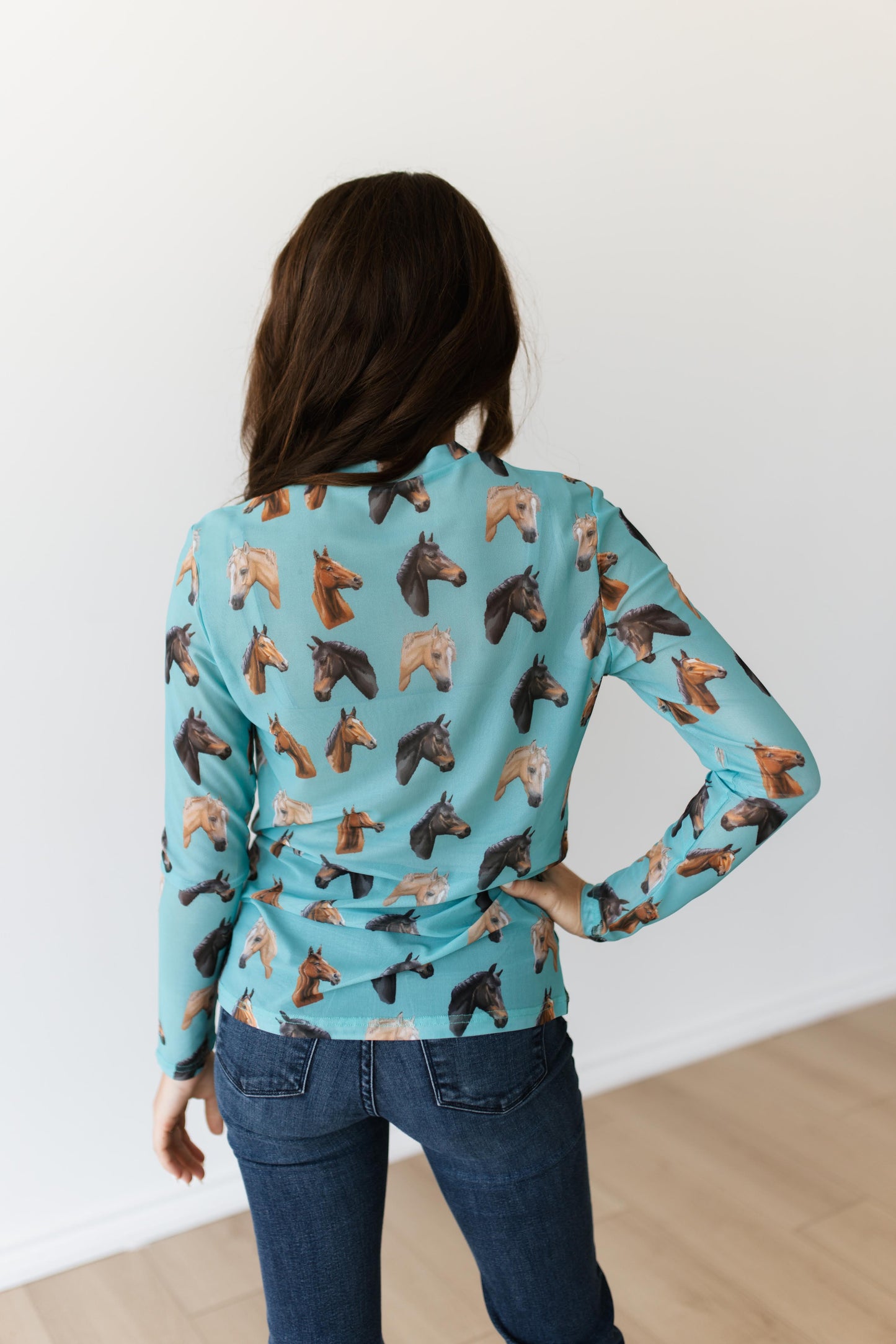 TH1221 S183 TURQUOISE HORSE MESH TOP (1 Piece)