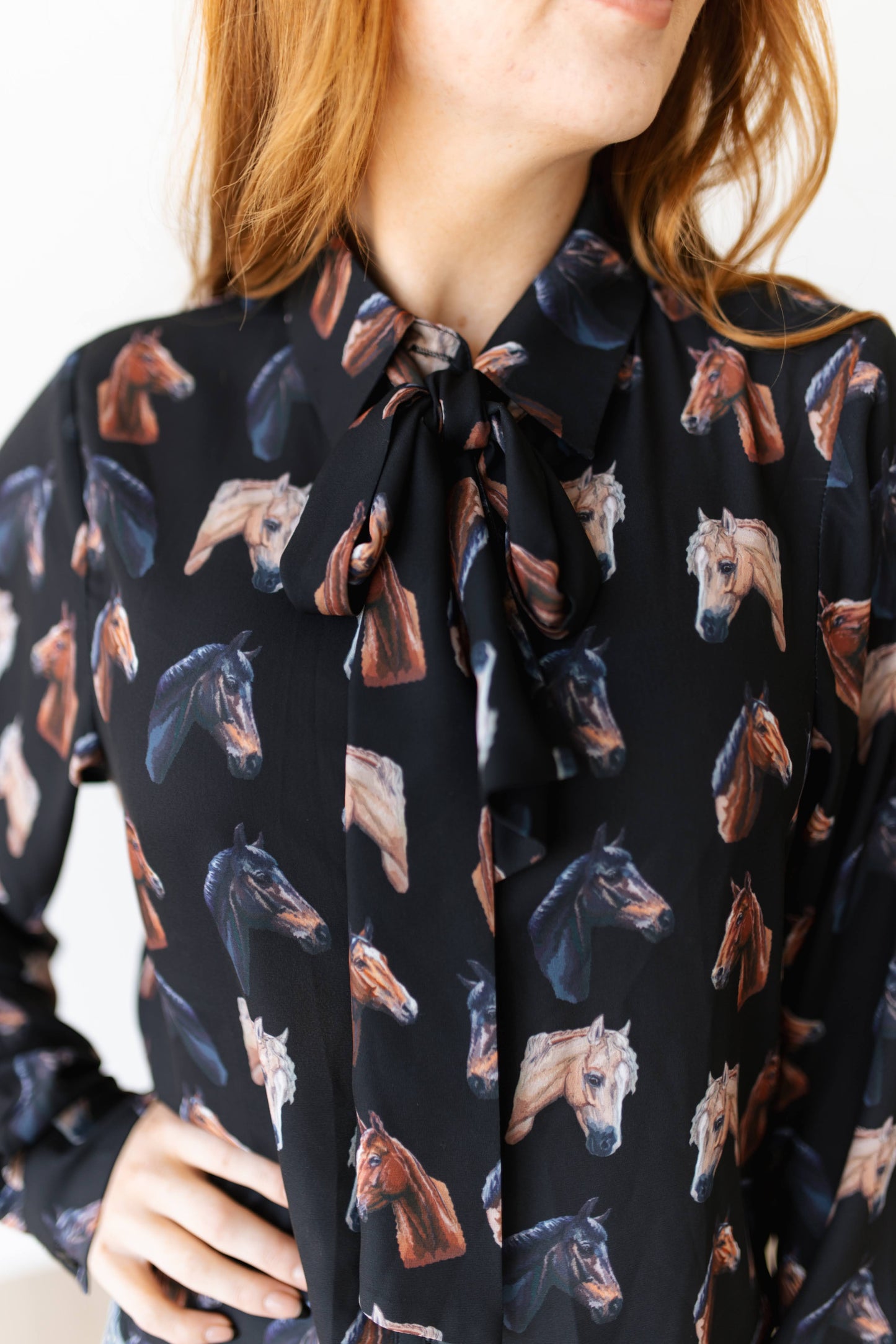 TH17 BLACK HORSE TIE TOP  (7 PIECE)