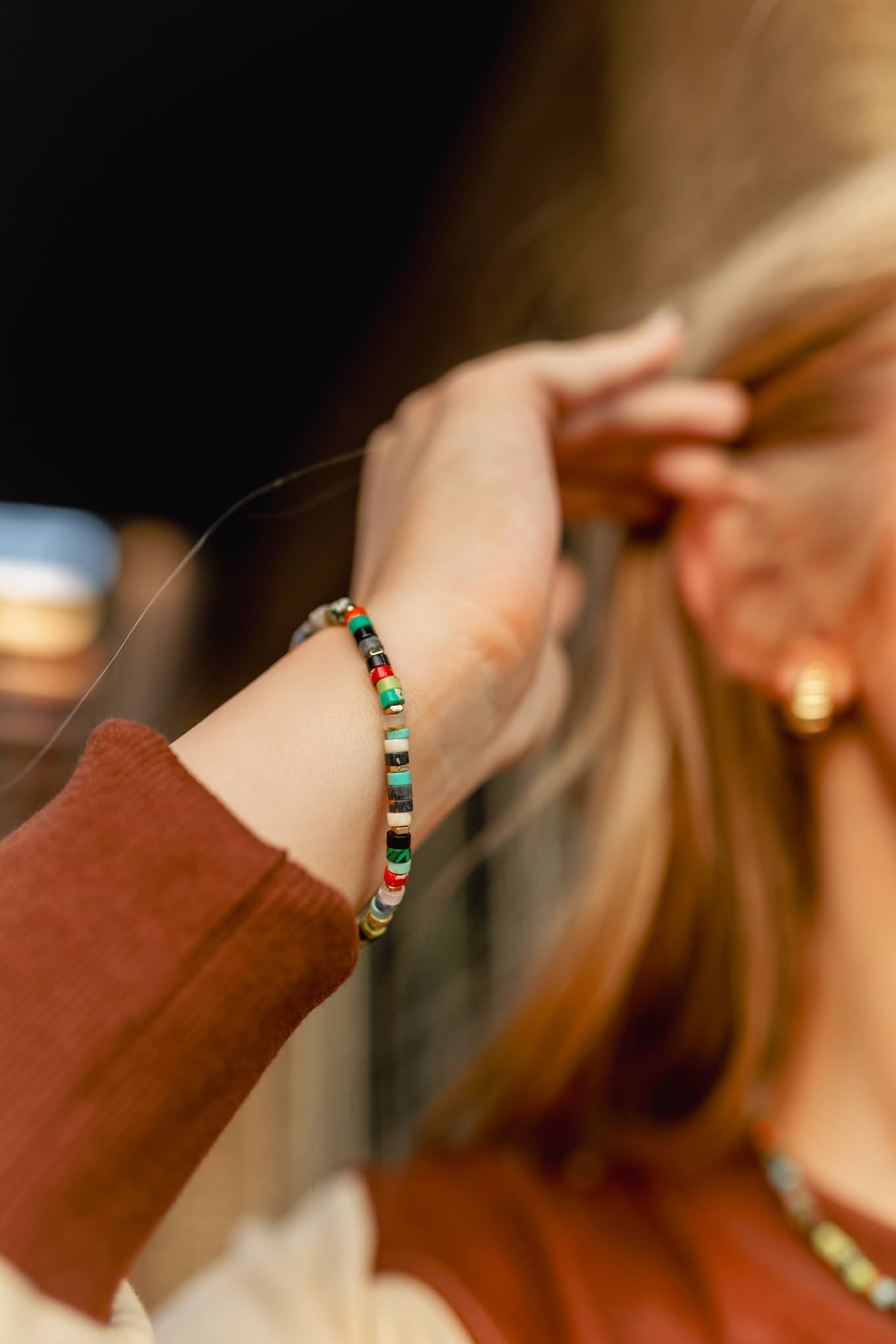 32236B4 R4-57 MULTI COLOR BEAD BRACELET