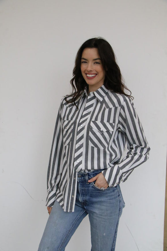 TH19 LARGE Black Striped Western Shirt(7 Piece)
