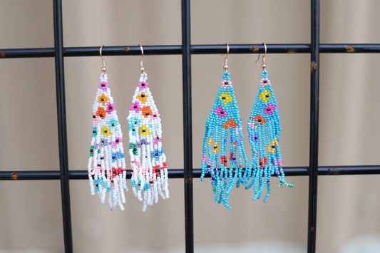 1110 H153 FLOWER SEED BEAD ER