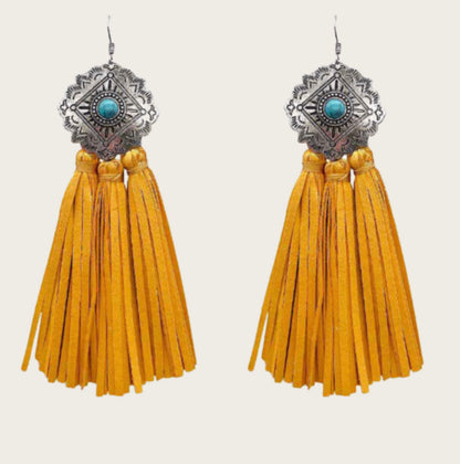 1586 T122 - T128 CONCHO FRINGE TASSEL EARRING