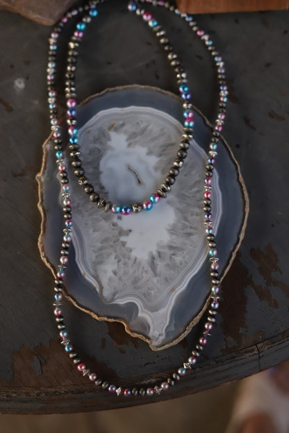 0805 HH147 WESTERN 2 LAYERED FAUX SILVER BEAD 30” NL