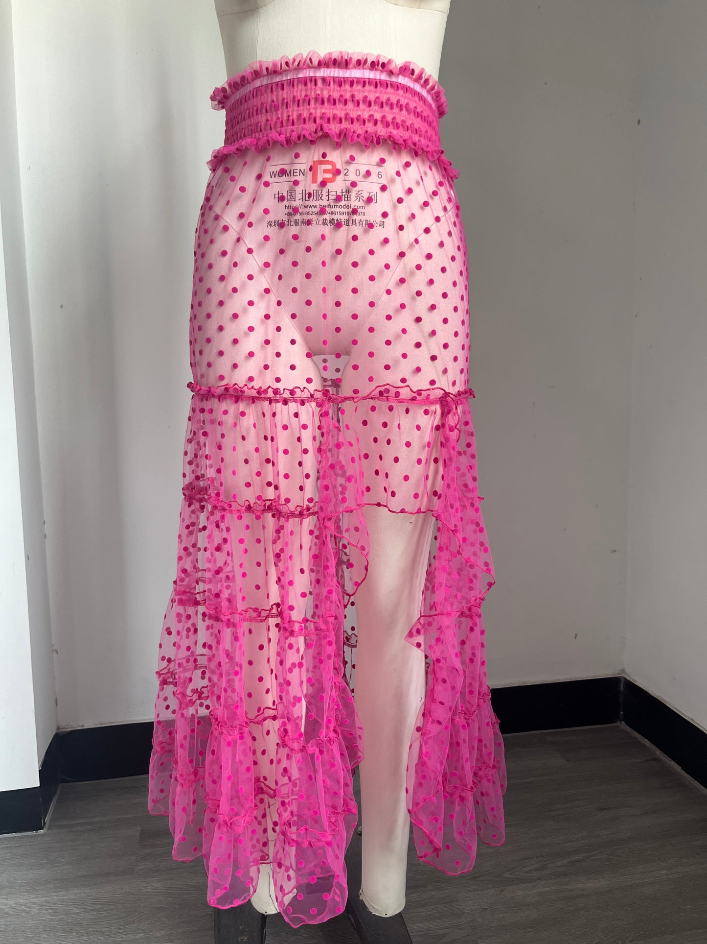 1400  TULLE RUFFLE MAXI SKIRT (6@$24.50)