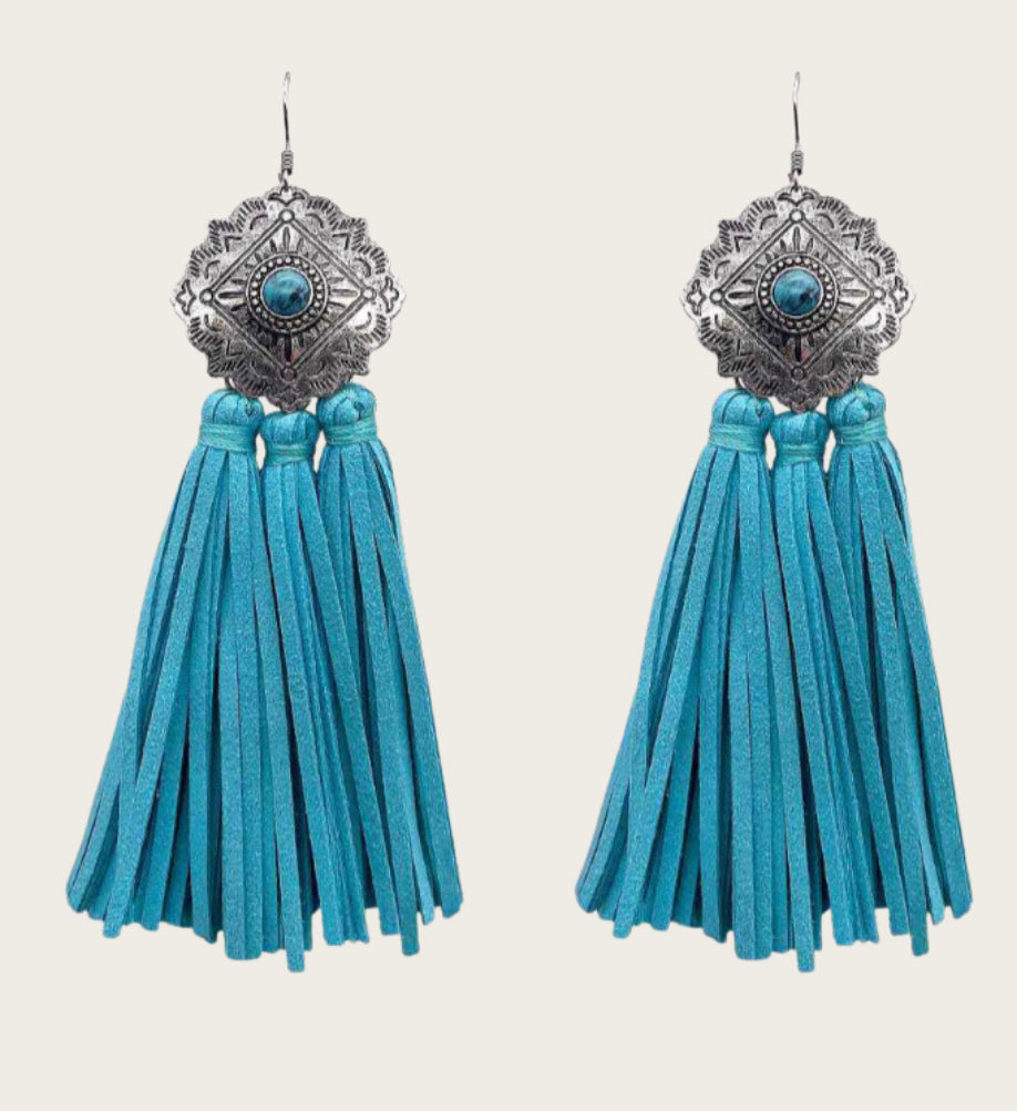 1586 T122 - T128 CONCHO FRINGE TASSEL EARRING