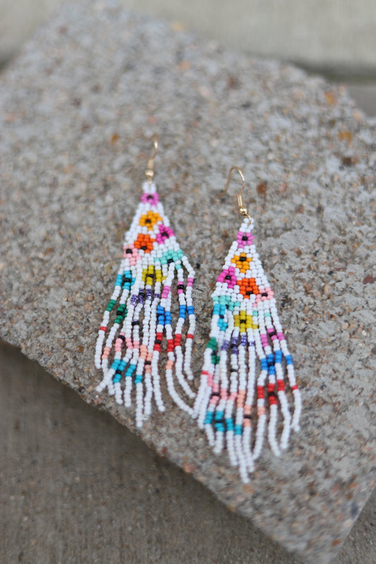 1110 H153 FLOWER SEED BEAD ER