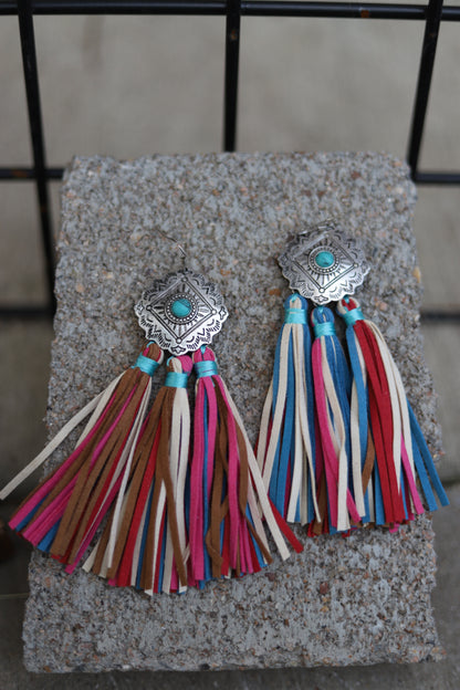 1586 T122 - T128 CONCHO FRINGE TASSEL EARRING