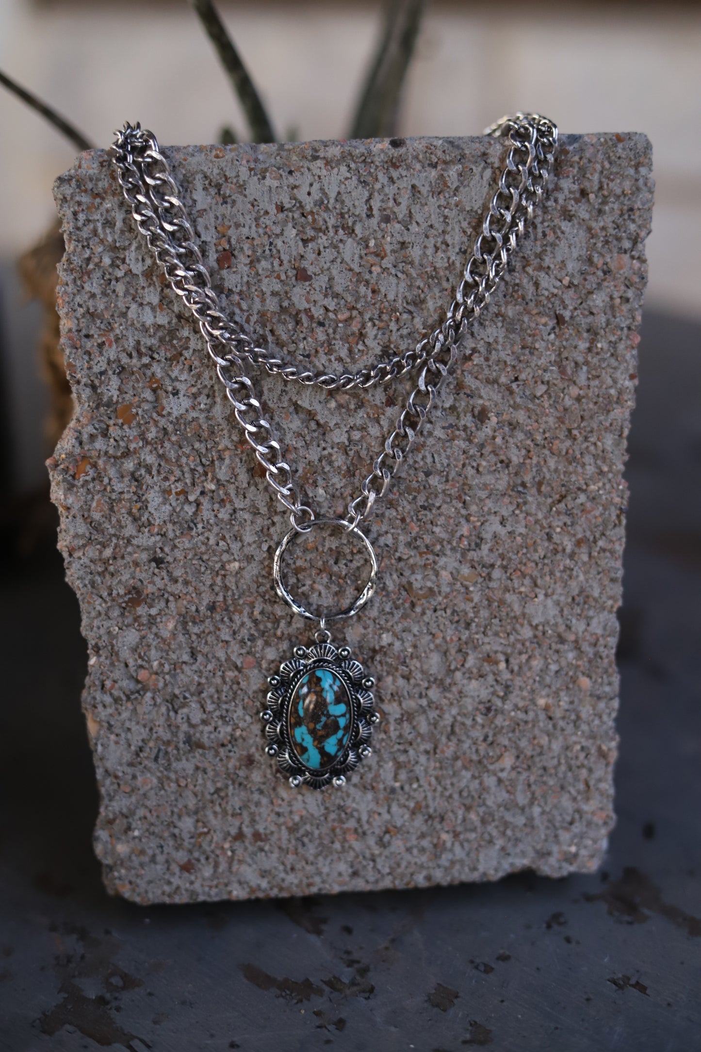 0767 HH127 2 LAYER WESTERN TURQ STONE CHARM NL