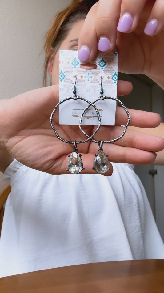 GE23153 R2-14 ANTIQUE SILVER HOOP AND CHAMP CRYST ER