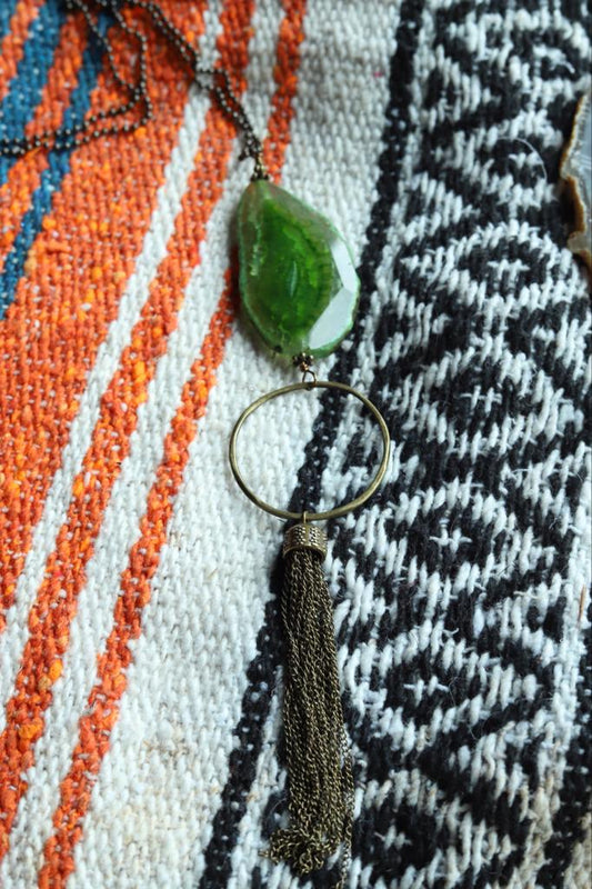 7205 R2-150 Agate Tassel NL