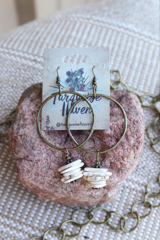 52020 R3-77 Bone Chip Earring