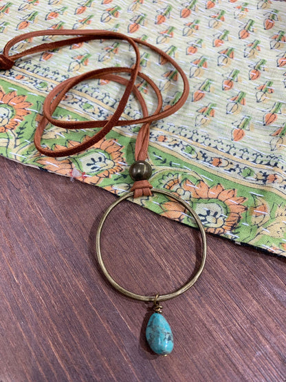 621208 R1-67 Turquoise Hoop NL