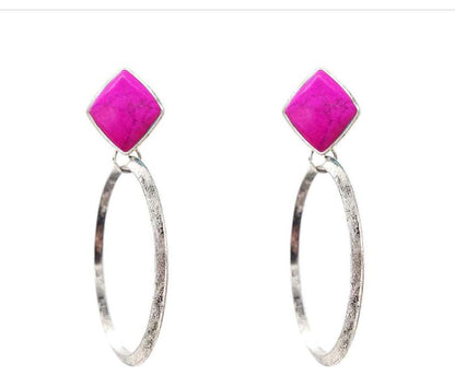 1470 T136 SILVER HOOP ON FUCHSIA POST ER