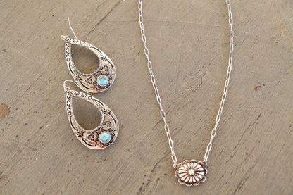 20023 T31 DAINTY CONCHO CHAIN NL- SILVER