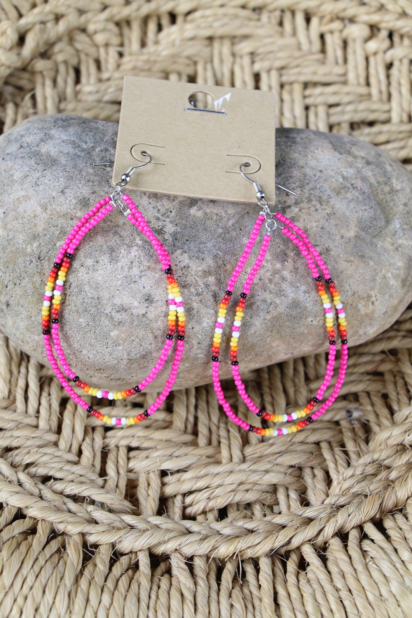 0029 PNK DOUBLE HOOP SEED BEAD ER