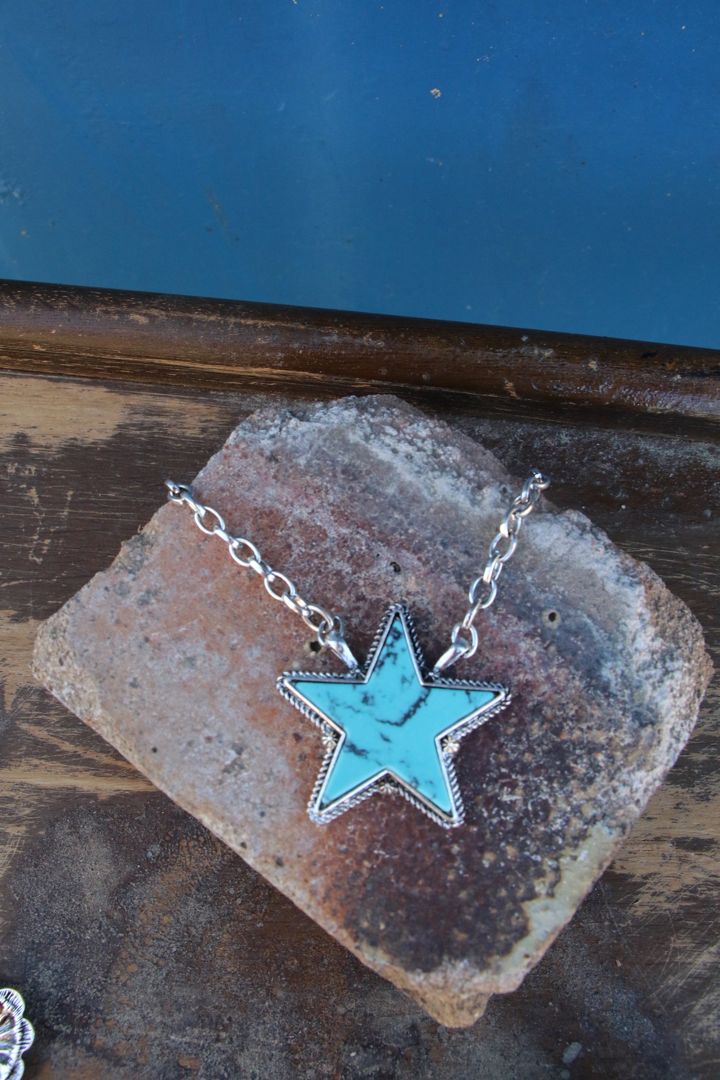 0540 T8 TURQ STAR NECKLACE