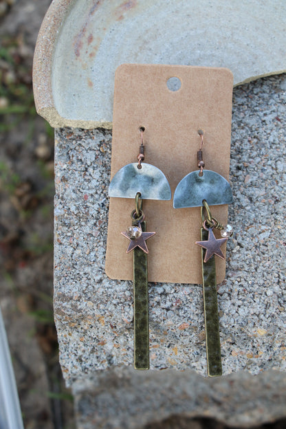 102116 R1-202 HALF MOON MIXED EARRING